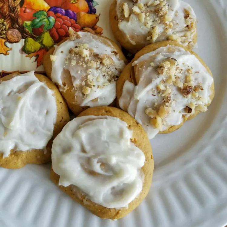 [8] Pumpkin Cookies with Cream Cheese Icing