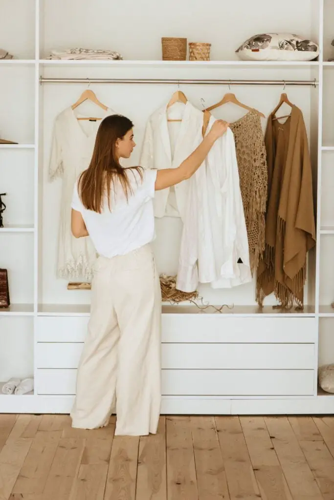Closet Decluttering Hacks
